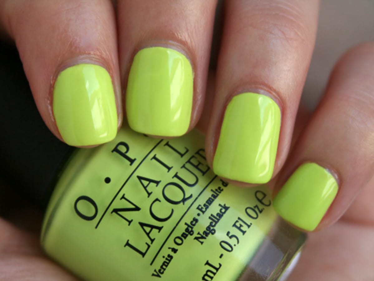 neon yellow lime nail polish - have a ball - essie canada