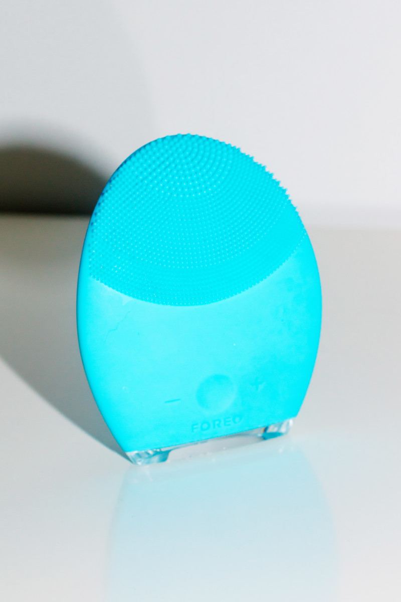Foreo Luna 2 for Combination Skin