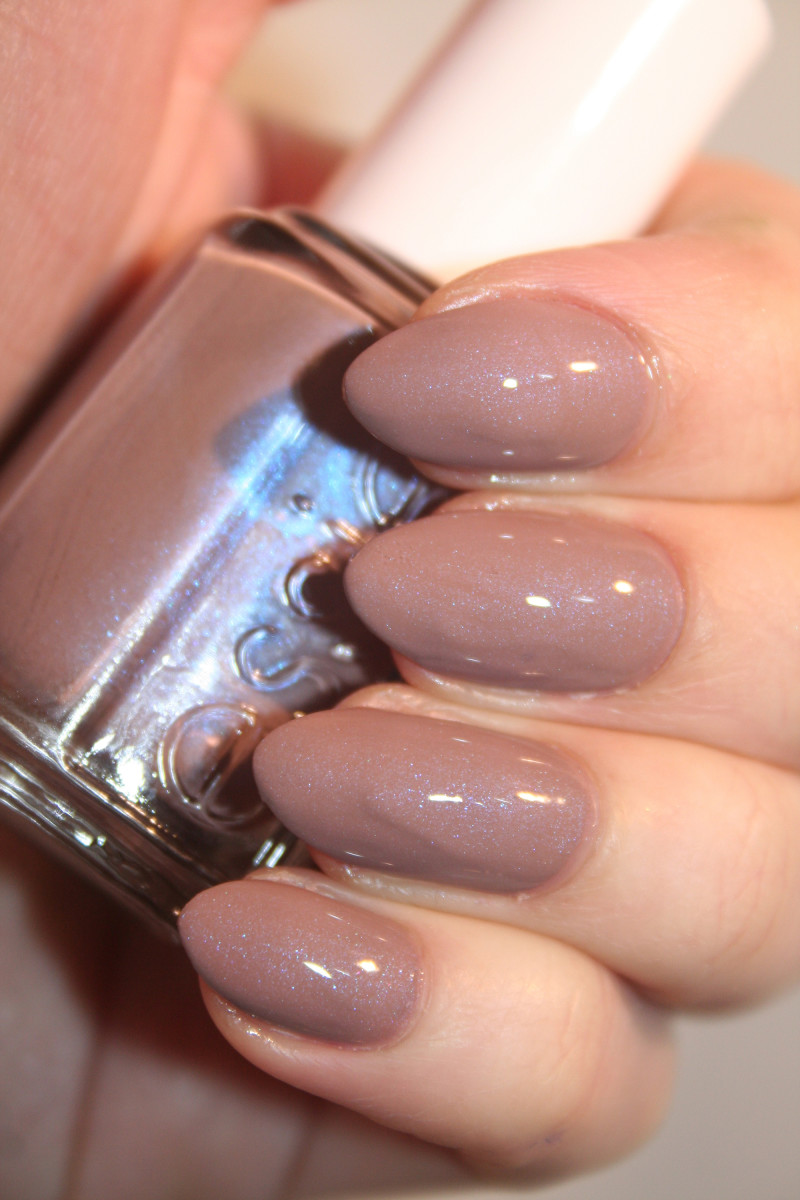 Essie Comfy In Cashmere (shiny)