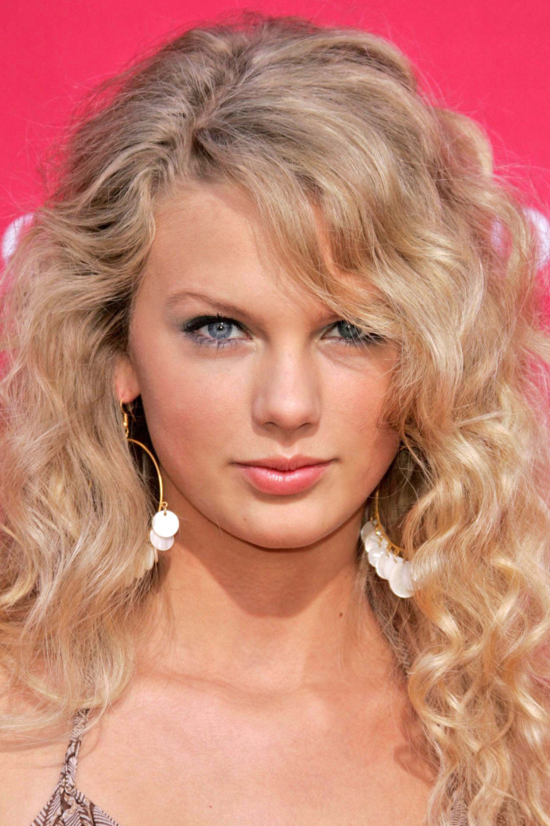 Taylor Swift ACM Awards 2006