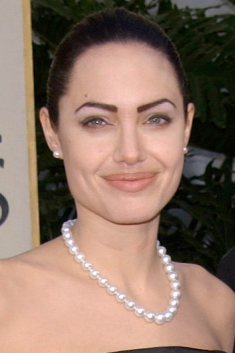 Angelina Jolie Golden Globes 2002