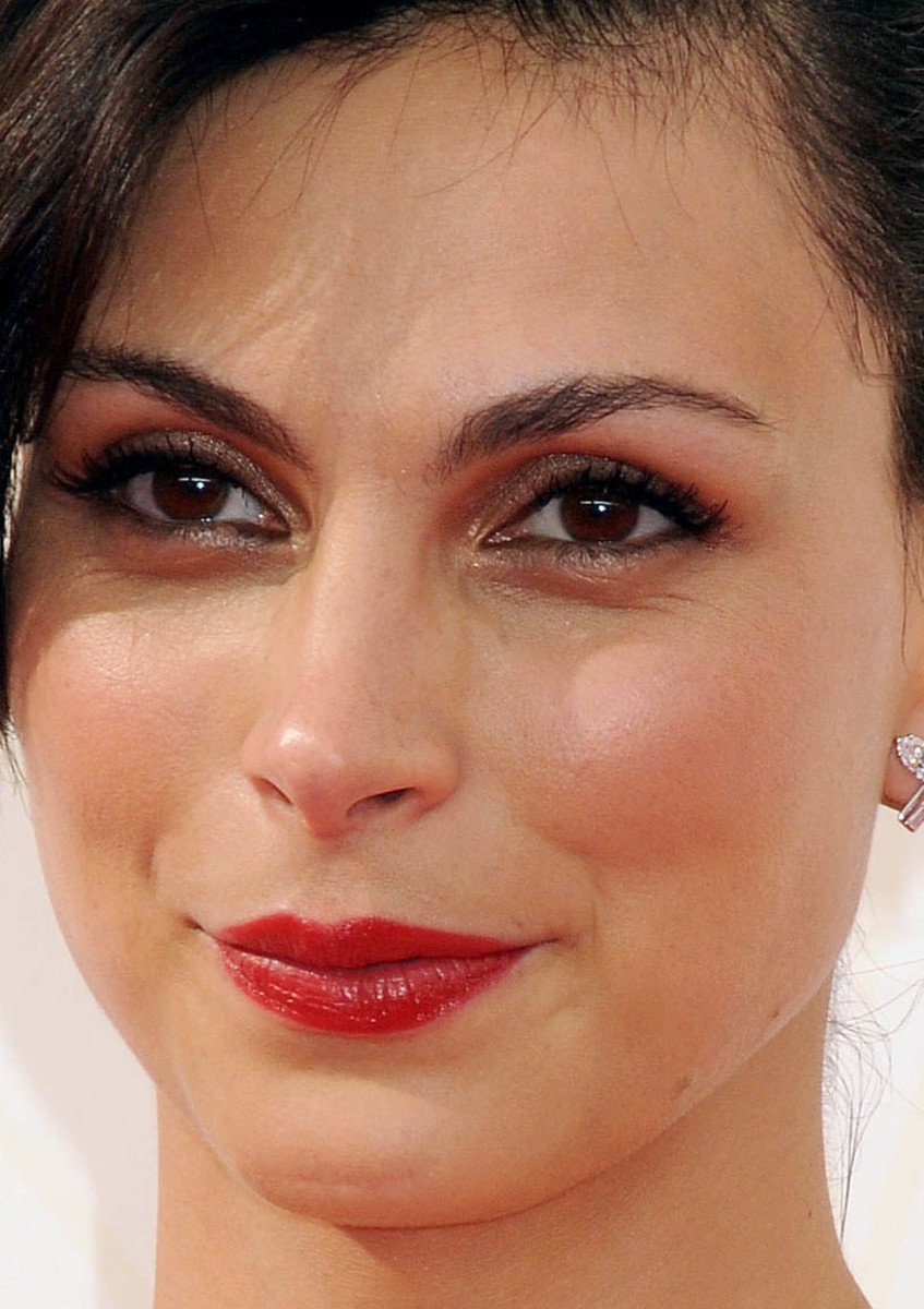 Morena Baccarin at the 2015 Emmys close-up