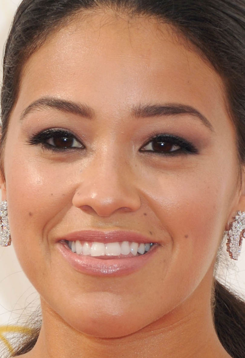 Gina Rodriguez at the 2015 Emmys close-up