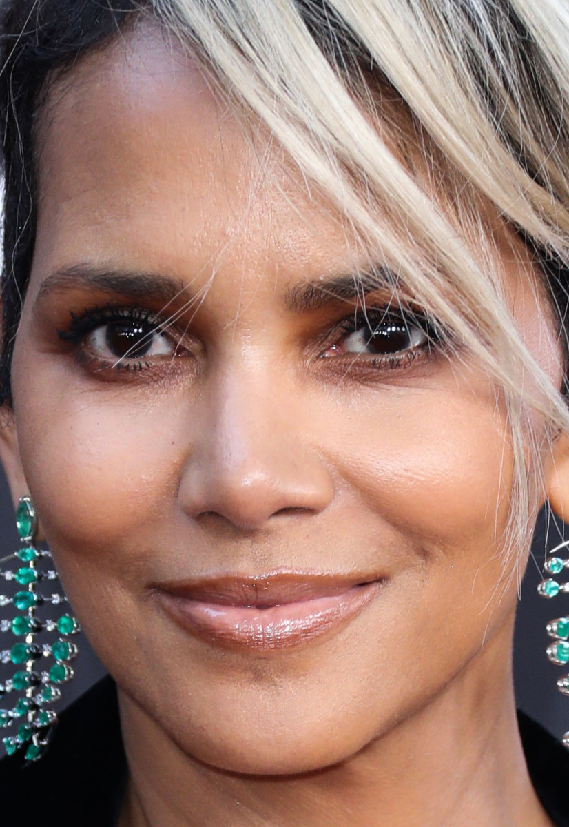 Halle Berry at the 2022 Critics' Choice Awards close-up