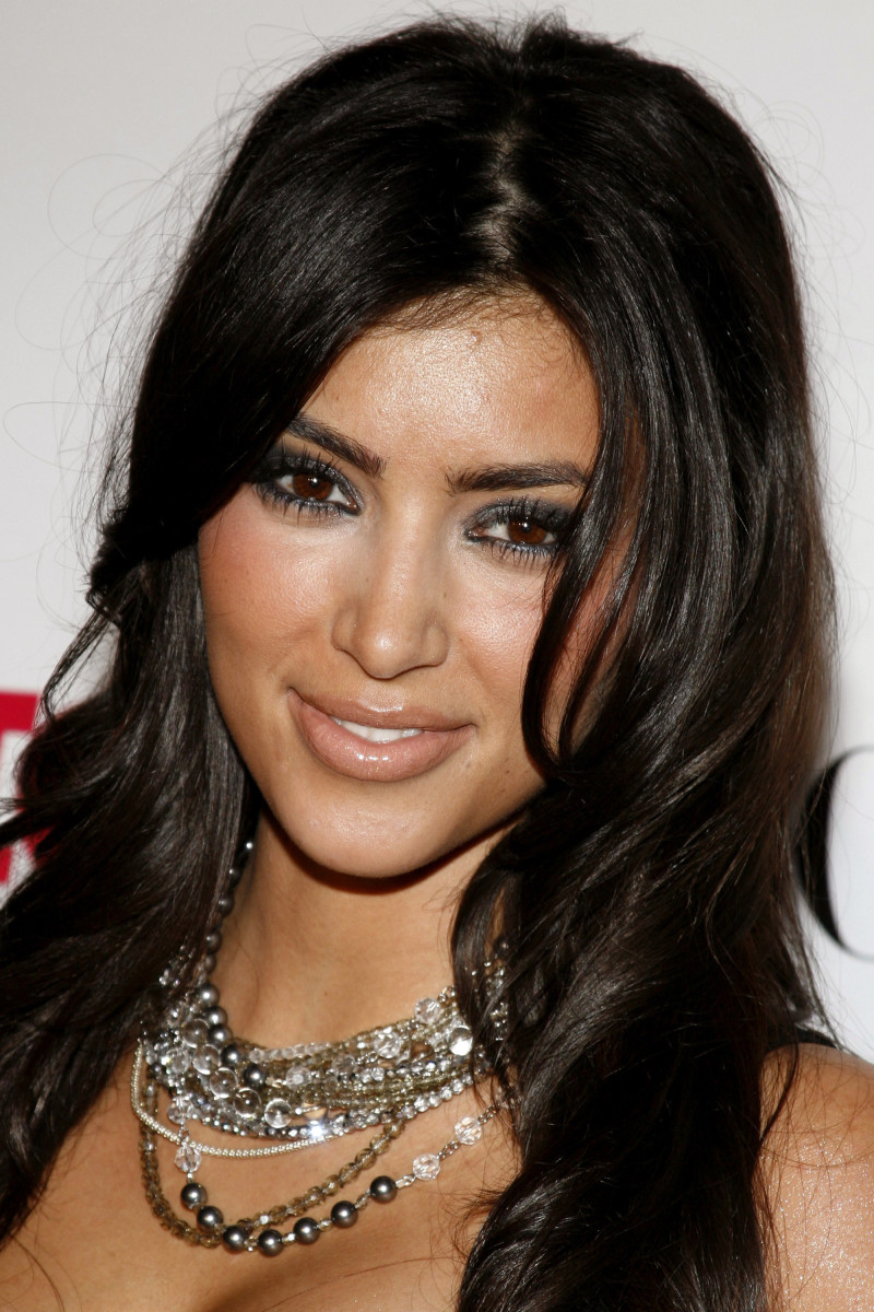 Kim Kardashian Rocks Red Hair: See Her New Look