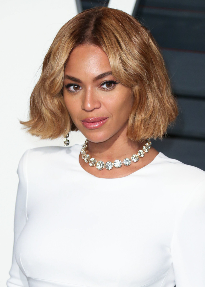 Beyonce Knowles' Beaded Veil Chignon At Met Ball 2014 - Awards, Evening -  Careforhair.co.uk