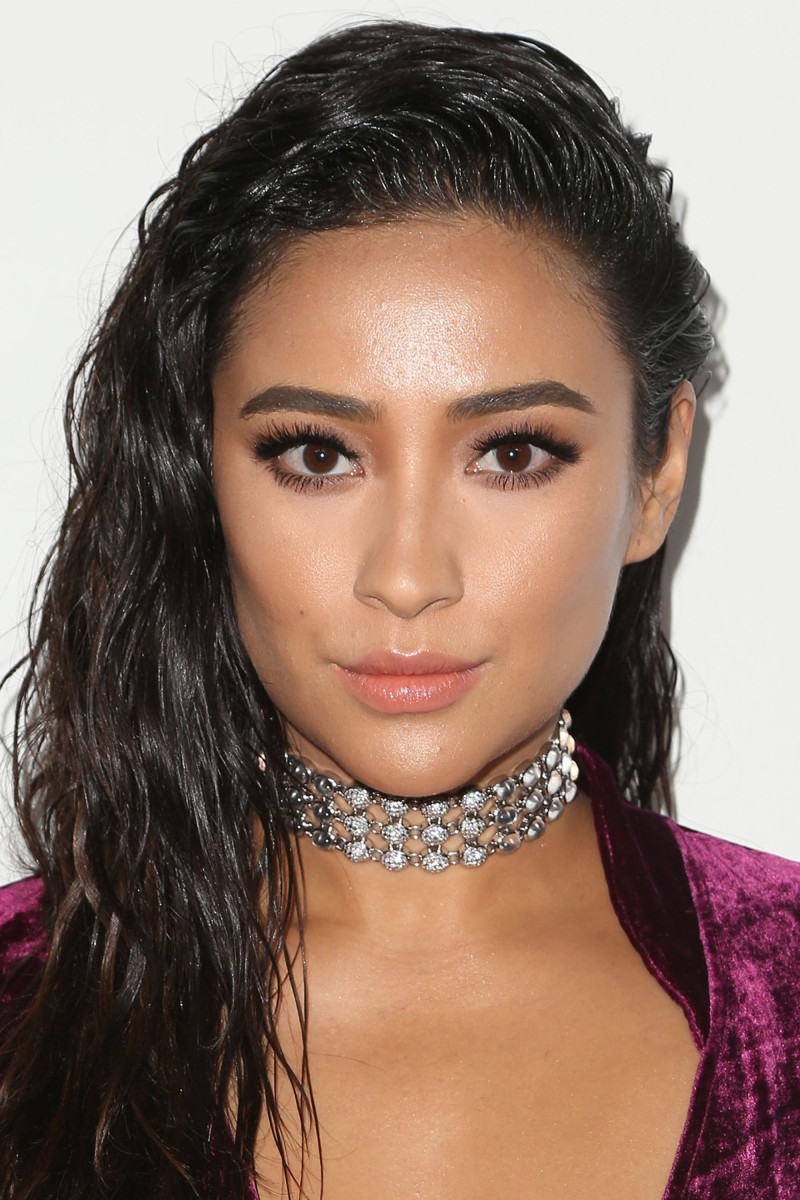 Shay Mitchell Elle Women in Hollywood Awards 2016