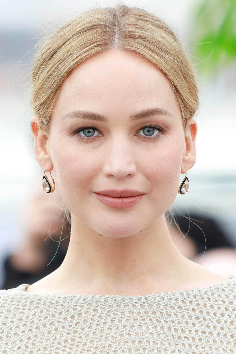 Jennifer Lawrence Before and After: From 2007 to 2023 - The Skincare Edit